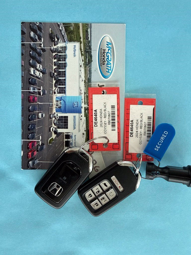 Used 2024 Honda Odyssey Sport image 4