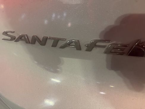 Used 2020 Hyundai Santa Fe Limited image 5
