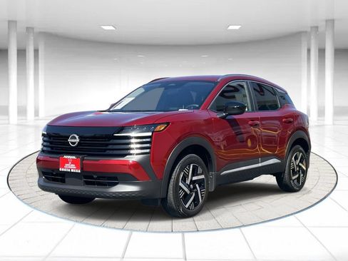 Used 2026 Nissan Kicks SV FWD image 1