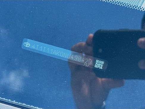 Used 2022 Toyota Camry SE w/ Convenience Package image 36