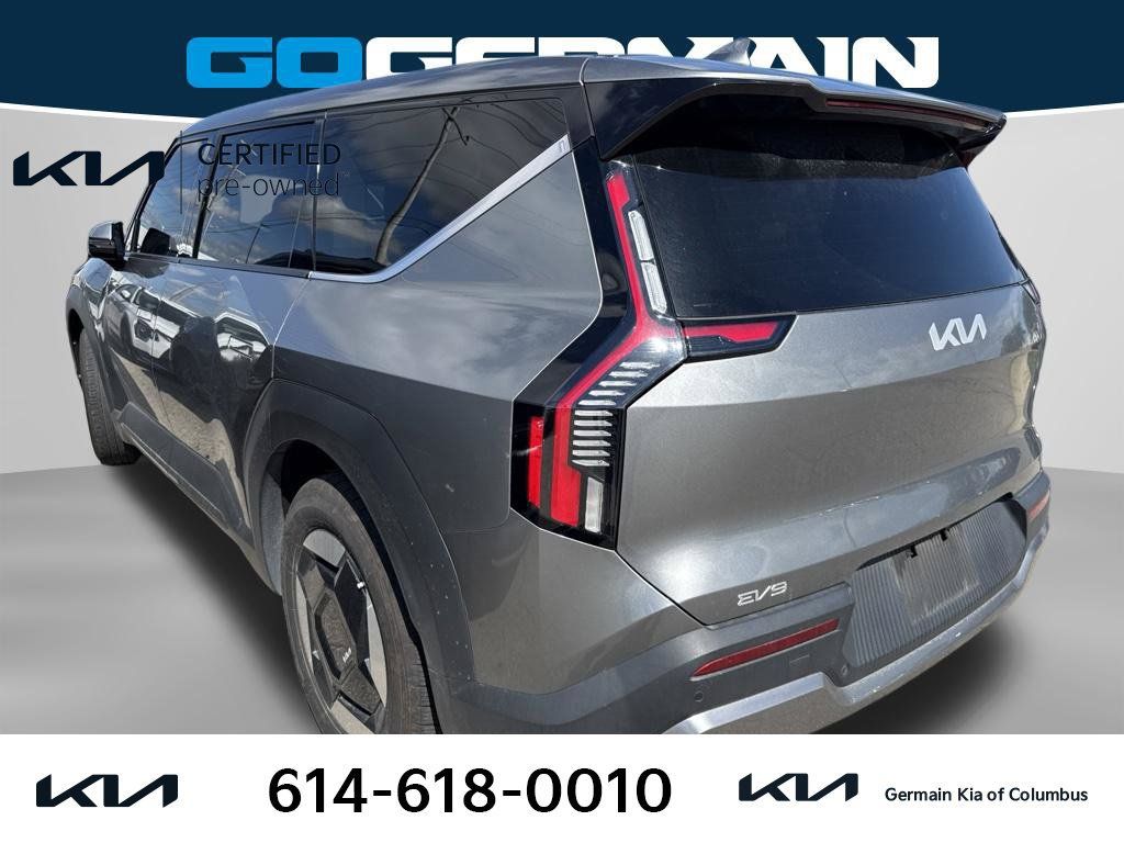 Certified 2024 Kia EV9 Light RWD image 3
