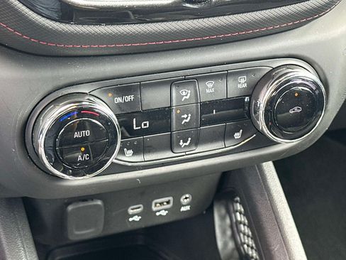 Used 2023 Chevrolet TrailBlazer RS w/ Convenience Package AWD/4WD image 30