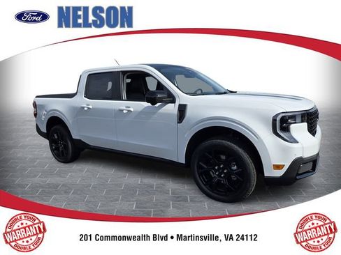 New 2026 Ford Maverick Lariat w/ Black Appearance Package image 1