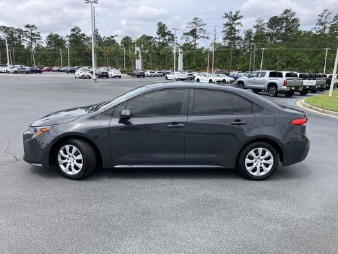 Certified 2025 Toyota Corolla LE FWD image 2