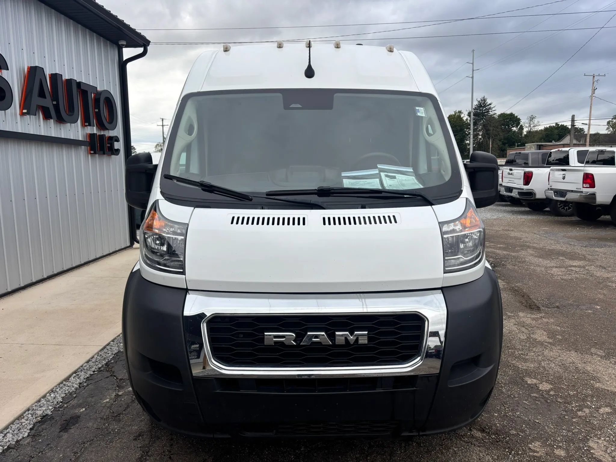 Used 2022 RAM ProMaster 2500 w/ Premium Appearance Group FWD image 13