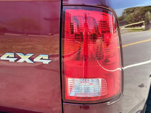 Used 2016 RAM 1500 Express AWD/4WD image 12