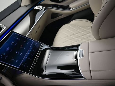 Used 2025 Mercedes-Benz S 580 4MATIC Sedan image 18