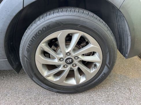 Used 2017 Hyundai Tucson SE image 6