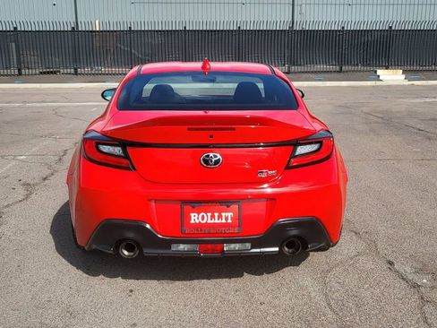 Used 2023 Toyota GR86 Premium image 7