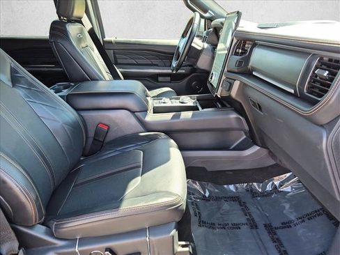 Used 2024 Ford Expedition Max Platinum AWD/4WD image 23