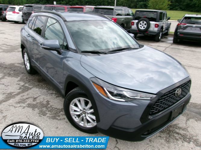 Used 2024 Toyota Corolla Cross LE AWD/4WD image 23
