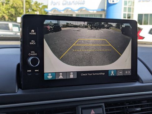 New 2025 Honda Pilot Touring image 23