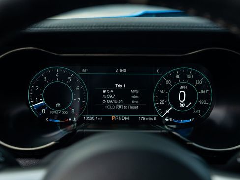 Used 2021 Ford Mustang Shelby GT500 w/ Carbon Fiber Track Pack image 43