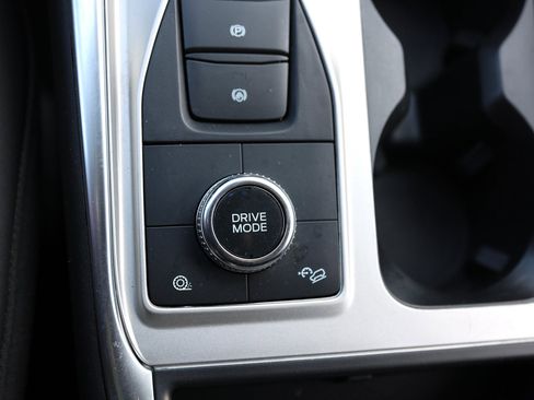 Certified 2023 Ford Explorer XLT w/ Equipment Group 202A image 35