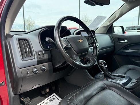 Used 2022 Chevrolet Colorado Z71 w/ Trail Boss Package image 12