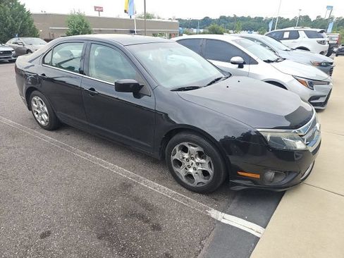 Used 2010 Ford Fusion SE FWD image 1