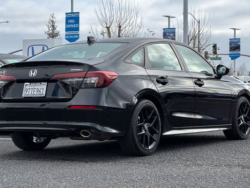 Used 2025 Honda Civic Sport image 9