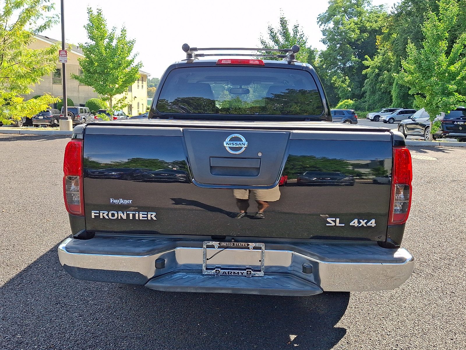 Used 2011 Nissan Frontier SL w/ Moonroof Pkg AWD/4WD image 5