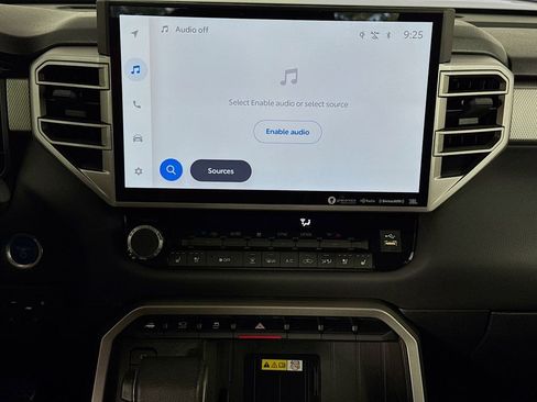 Used 2024 Toyota Tundra Limited image 39