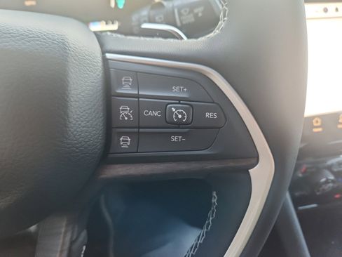 New 2022 Jeep Grand Cherokee Limited 4xe image 19