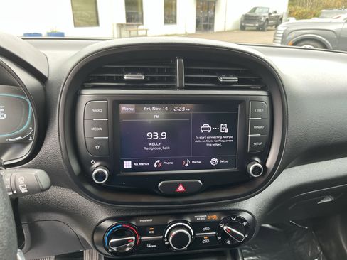 Used 2023 Kia Soul LX w/ Option Group 015 image 20
