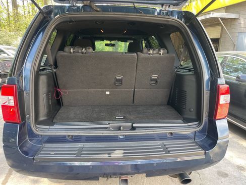 Used 2017 Ford Expedition XLT AWD/4WD image 17