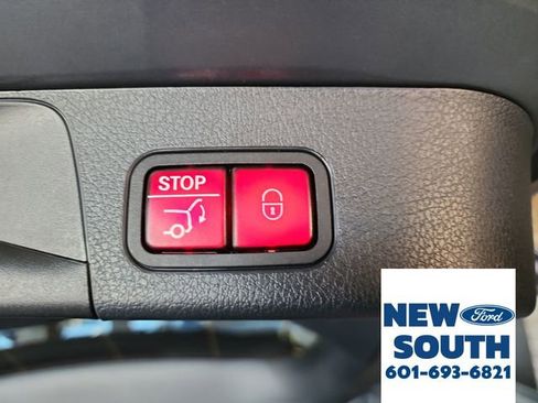 Used 2023 Mercedes-Benz GLB 250 4MATIC image 38