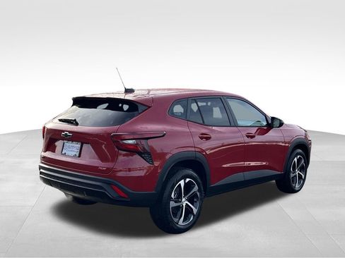 New 2026 Chevrolet Trax RS w/ Driver Confidence Package image 2