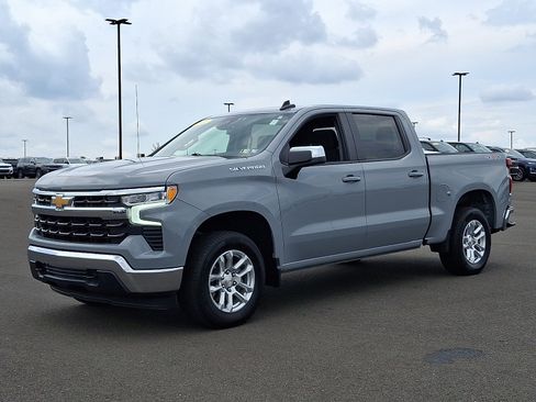 Certified 2024 Chevrolet Silverado 1500 LT image 3