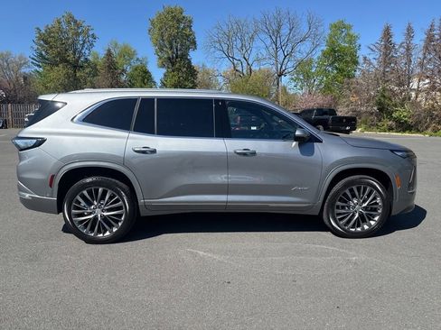 New 2026 Buick Enclave Avenir w/ Super Cruise Package AWD/4WD image 8