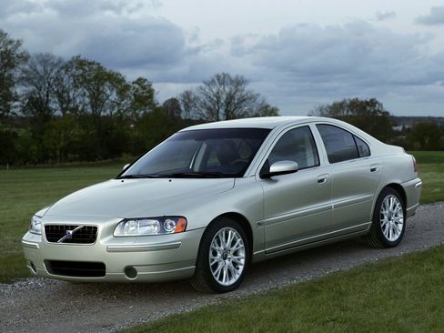 Used 2006 Volvo S60 2.5T AWD/4WD image 1