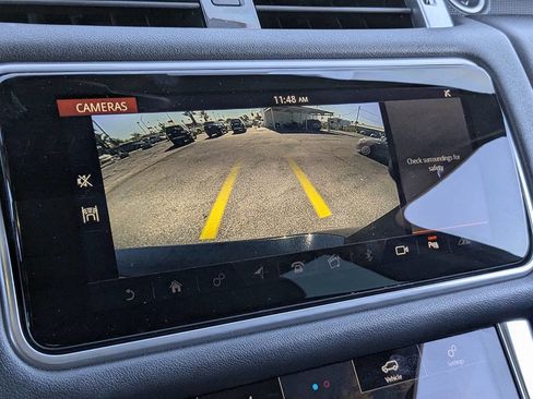 Used 2020 Land Rover Range Rover Sport HSE image 24