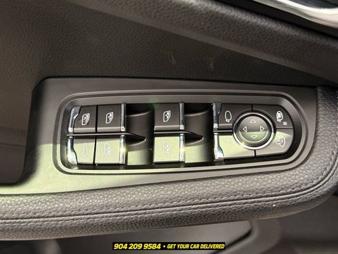 Used 2020 Porsche Macan AWD/4WD image 11