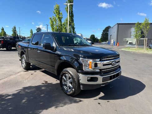 Used 2018 Ford F150 XLT w/ Equipment Group 302A Luxury AWD/4WD image 3