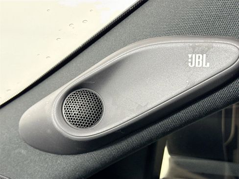 Used 2023 Toyota Crown Limited image 31