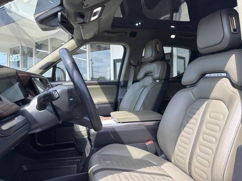 Used 2022 Rivian R1T Adventure AWD/4WD image 32
