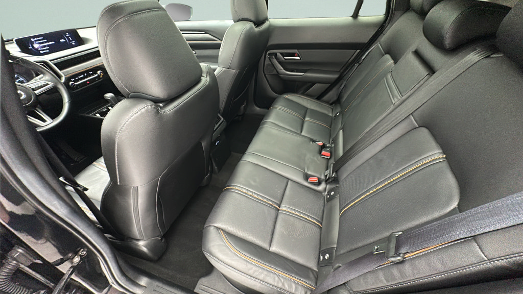 Used 2025 MAZDA CX-50 AWD 2.5 Hybrid w/ Premium Pkg image 9