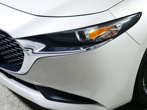 Certified 2025 MAZDA MAZDA3 s image 16