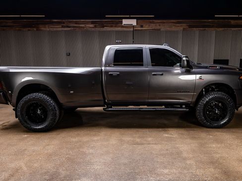 Used 2025 RAM 3500 Big Horn image 11