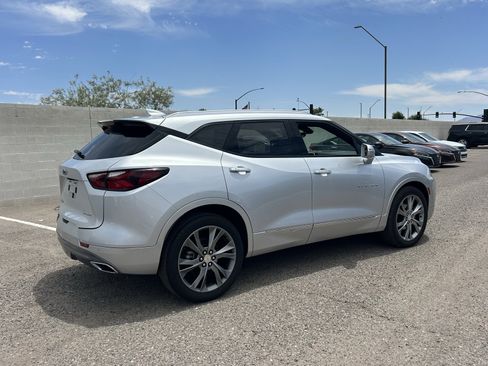 Used 2020 Chevrolet Blazer Premier w/ Driver Confidence II Package FWD image 4
