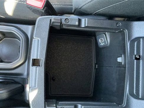 Used 2021 Jeep Gladiator Sport w/ Quick Order Package 24Q 80Th image 22