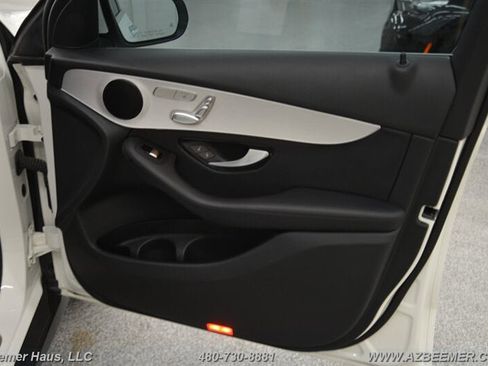 Used 2022 Mercedes-Benz GLC 300 4MATIC image 39