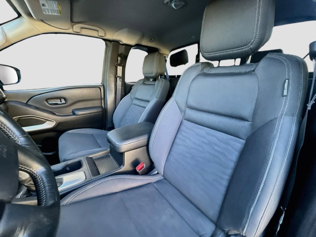 Used 2023 Nissan Frontier SV w/ SV Convenience Package AWD/4WD image 18