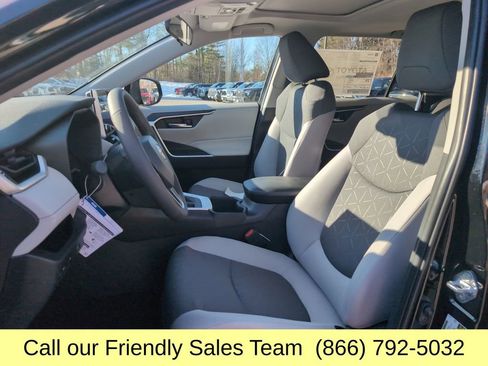 New 2025 Toyota RAV4 XLE w/ Convenience Package image 9