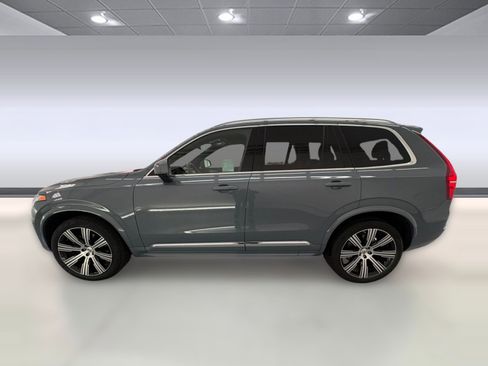 Used 2023 Volvo XC90 B6 Ultimate w/ Lounge Package image 2