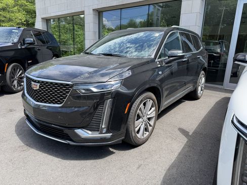 Used 2024 Cadillac XT6 Premium Luxury AWD/4WD image 1