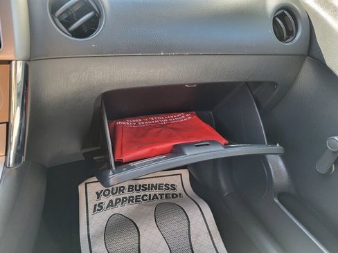 Used 2006 Toyota Matrix XR image 21