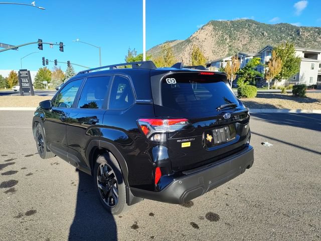 Certified 2025 Subaru Forester Limited AWD/4WD image 5