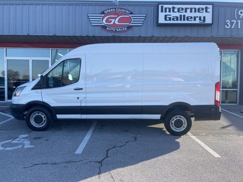 Used 2019 Ford Transit 250 148 Medium Roof image 5