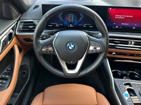 Used 2023 BMW i4 eDrive35 w/ Premium Package RWD image 29
